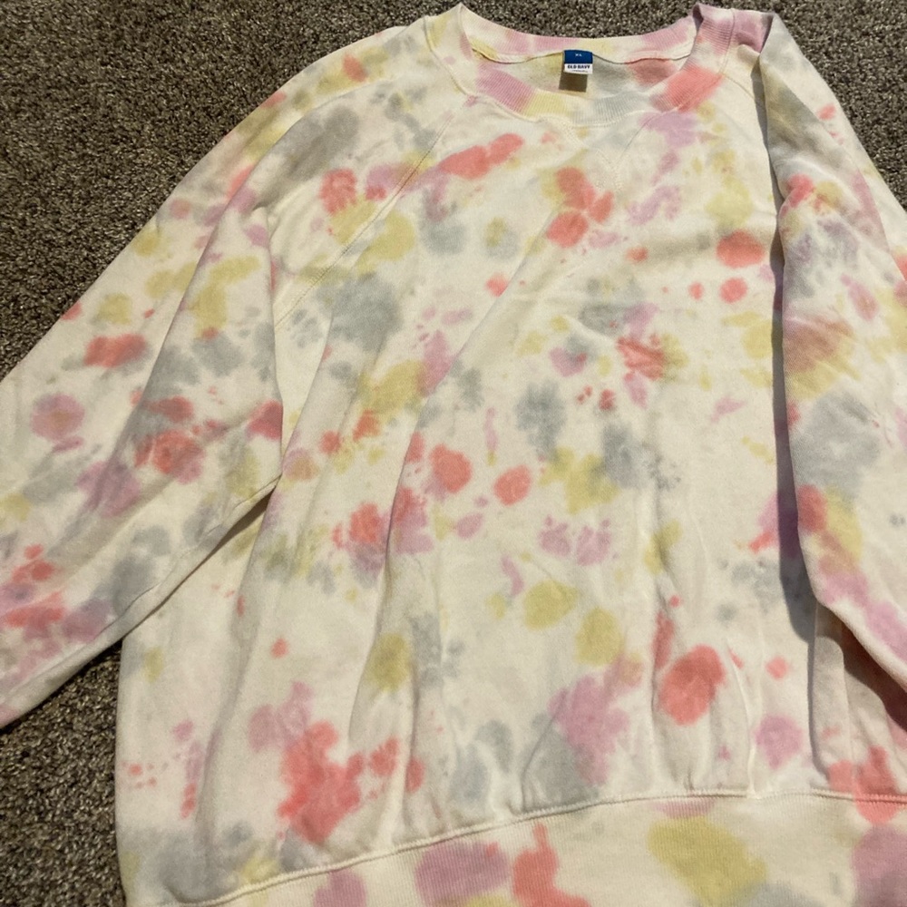Old Navy pullover